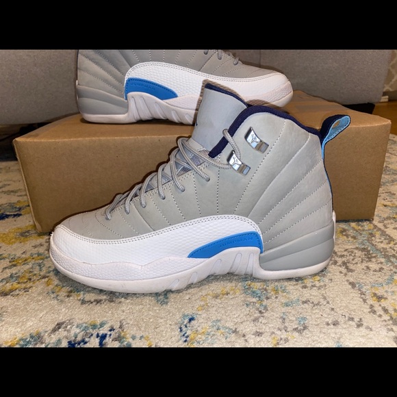 Jordan 12 Retro ‘Grey University Blue’ 7Y=Wmns 8.5 - Picture 2 of 15